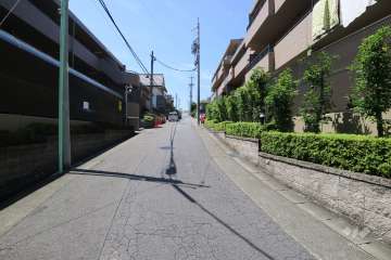 敷地南東側前面道路