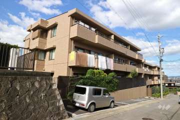 富士見台パークハイツ参番館の外観（南側から）