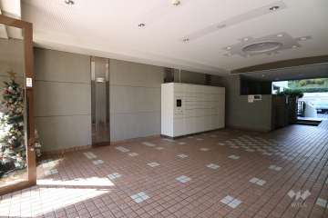 エントランスホール