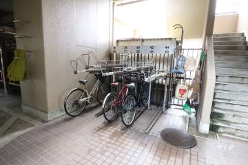 北東側にある駐輪場