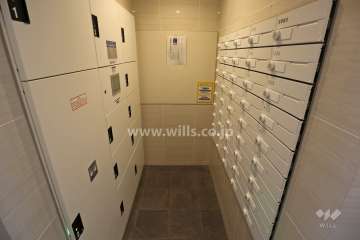 宅配ボックスと共用ポスト