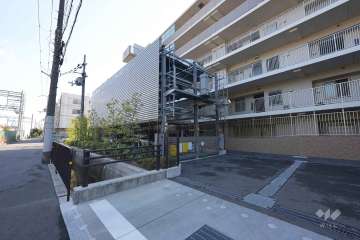 敷地内駐車場（屋外機械式）