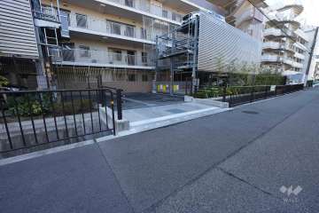 駐車場の出入口