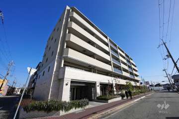 プレサンスロジェ西宮北口門前町テラスの外観（南西側から）