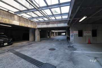 敷地内駐車場（屋内平面式）