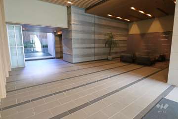 エントランスホール