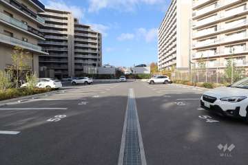 敷地内駐車場（屋外平面式・商業施設用）