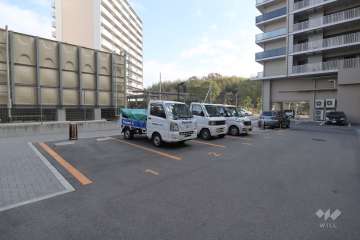 敷地内駐車場（屋外平面式）