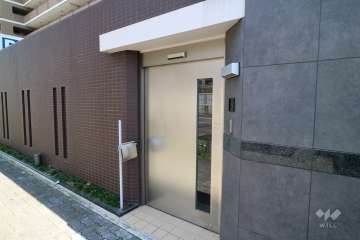 駐輪場の出入口
