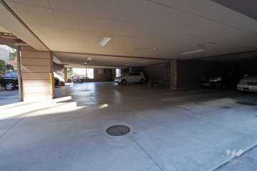 敷地内駐車場（屋内平面式）