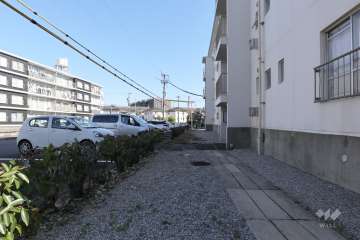 敷地内の通路