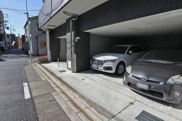 敷地内駐車場（屋内平面式）