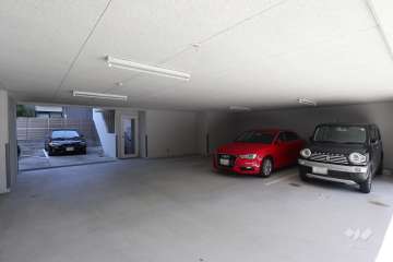 敷地内駐車場(屋内平面式)