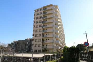 ラヴェニール宝塚中山台ドゥジェームの外観（北側から）