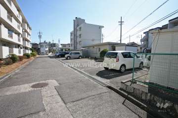 敷地内駐車場（屋外平面式）