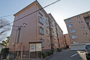 野立ハイツC棟の外観（北側から）