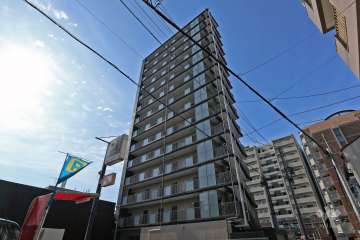 エステムコート名古屋新栄アクシスの外観（東側から）
