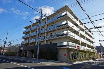 ローレルコート西宮里中町の外観（南西側から）