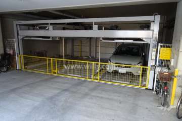 敷地内駐車場(屋内機械式)