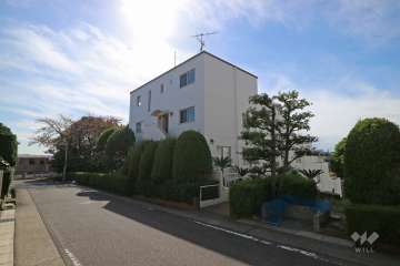 八事表山住宅5号棟の外観(北東側から)