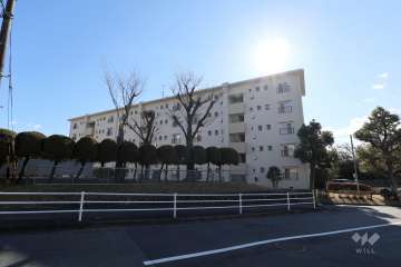 相生山団地34棟の外観（北西側から）