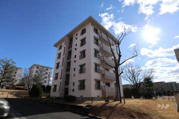 相生山団地43棟の外観（北西側から）