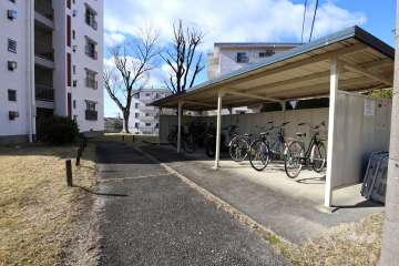 駐輪場、バイク置場