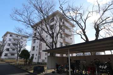 相生山団地46棟の外観（北西側から）