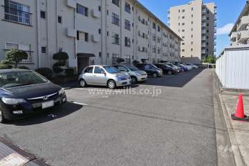 敷地内駐車場(屋外平面式)