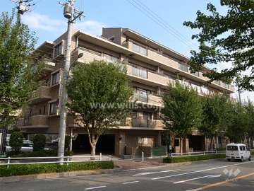 ステイツ千里山南が丘の外観（北西側から）