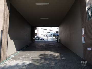 駐車場入口
