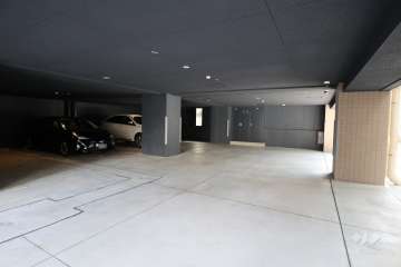 敷地内駐車場（屋内平面式）