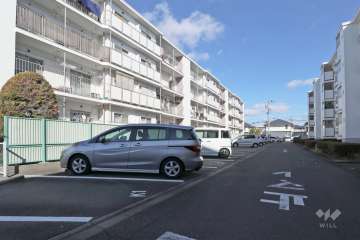 敷地内駐車場（屋外平面式）