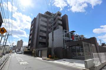 マストスクエア東白壁の外観（北東側から）