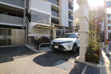 敷地内駐車場（屋外平面式）