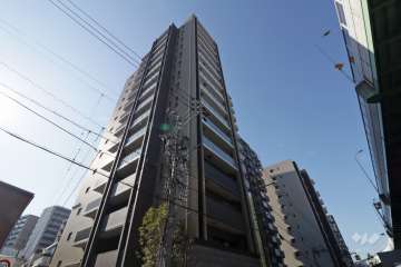 プレサンスロジェ金山セリエの外観（北東側から）