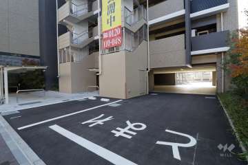 駐車場出入り口・敷地内駐車場（屋内平面式）