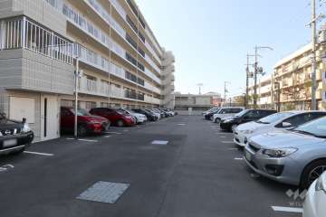 敷地内駐車場(屋外平面式)