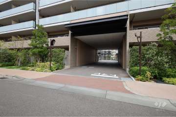 駐車場の出入口
