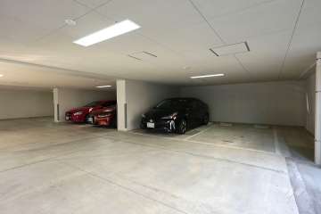 敷地内駐車場（屋内平面式）
