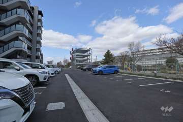 敷地内駐車場（屋外平面式）
