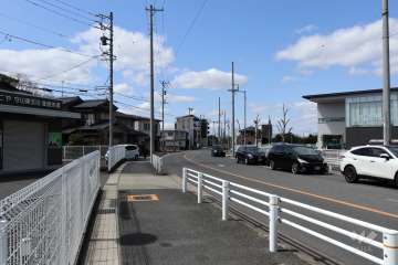 敷地南側の前面道路
