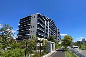 ブランズ北千里の外観（南西側から）