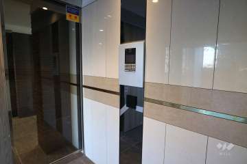 エントランスはオートロック付きです。