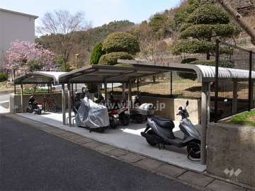バイク置き場