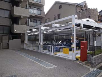 機械式の敷地内駐車場