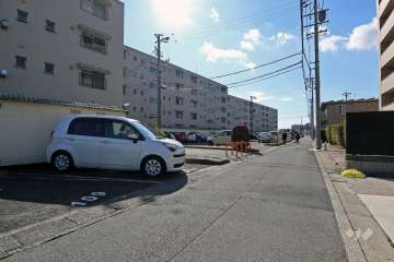 9号棟敷地北側前面道路