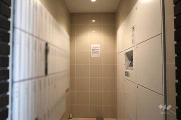 共用ポストと宅配ボックス