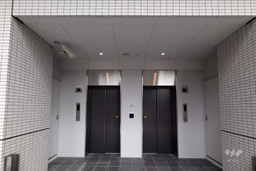 駐輪場の出入口