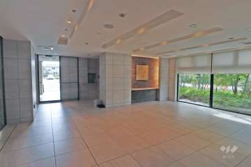 エントランスホール